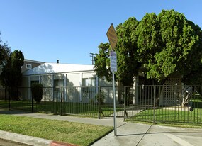 903 S Citron St in Anaheim, CA - Building Photo