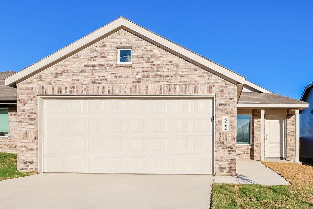 522 Chevre Rd in New Braunfels, TX - Foto de edificio