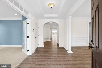 22442 Newcut Rd in Clarksburg, MD - Building Photo - Building Photo