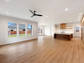 819 N Danville Ave in Eagle, ID - Building Photo - Building Photo