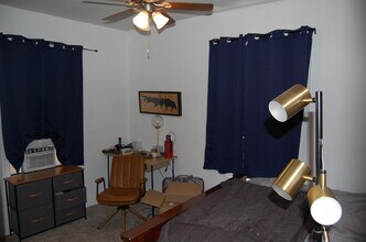 300 Montclair Ave in College Station, TX - Building Photo - Building Photo