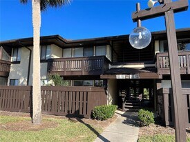 40 Club House Dr in Palm Coast, FL - Building Photo