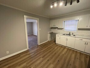 502 S Gray St in Gastonia, NC - Building Photo - Building Photo