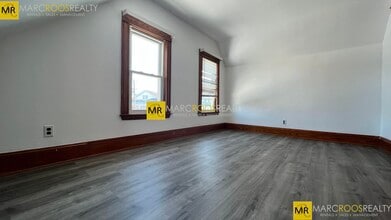 2 High St in Somerville, MA - Foto de edificio - Building Photo