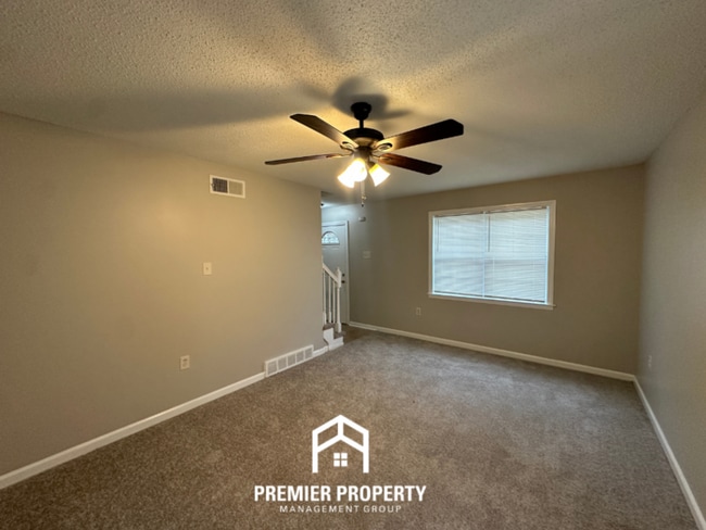 5599 Sweet Gum Dr in Memphis, TN - Building Photo - Building Photo