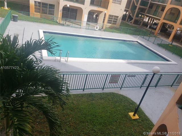 6215 W 20th Ave-Unit -205 in Hialeah, FL - Foto de edificio