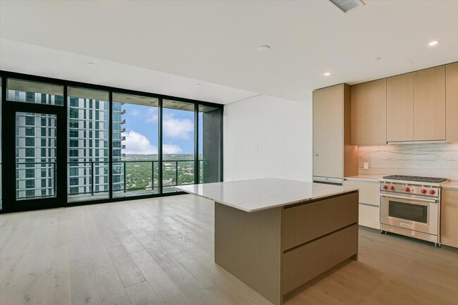 property at 610 Davis St