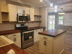 1606 Crestview Ave in Columbia, SC - Building Photo - Building Photo