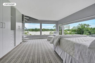 151 Kellis Pond Ln in Water Mill, NY - Foto de edificio - Building Photo