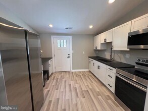 33 Old US Hwy 1 in Stafford, VA - Building Photo - Building Photo