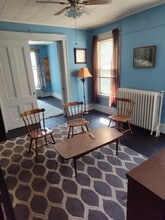 35 Brunswick Ave, Unit Walt in Troy, NY - Building Photo - Building Photo
