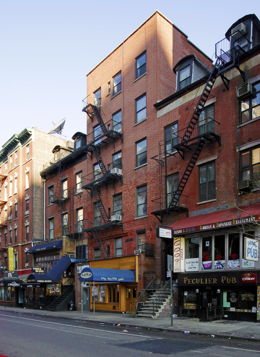 147 Bleecker St in New York, NY - Foto de edificio