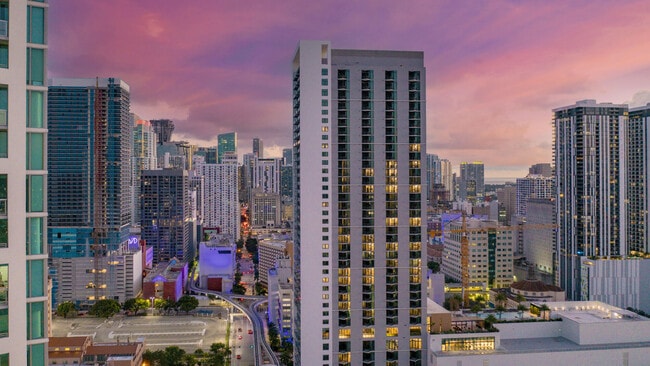 Bezel Miami Worldcenter