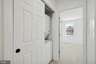 52 N 51st St in Philadelphia, PA - Foto de edificio - Building Photo