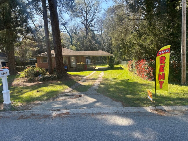 property at 4343 Summerhill Dr