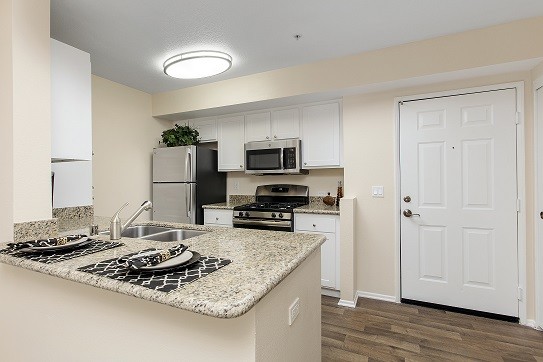 55+ FountainGlen Pasadena in Pasadena, CA - Building Photo