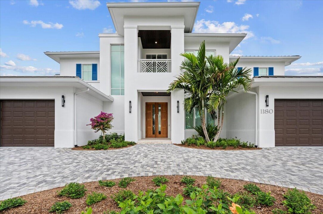 1180 Bimini Ln in West Palm Beach, FL - Foto de edificio