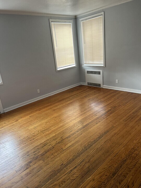276 Collins St-Unit -202 in Hartford, CT - Foto de edificio
