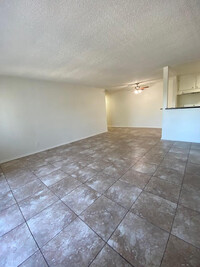 15022 Vanowen St in Van Nuys, CA - Building Photo - Building Photo