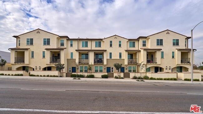 property at 14168 Bay St