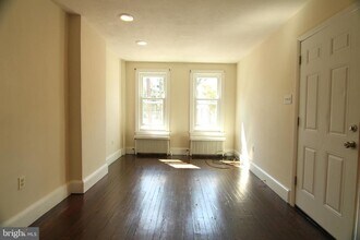 266 Manatawny St in Pottstown, PA - Building Photo - Building Photo