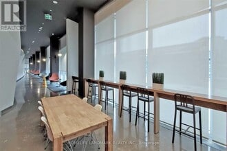 10 Rouge Valley Dr W in Markham, ON - Building Photo - Building Photo