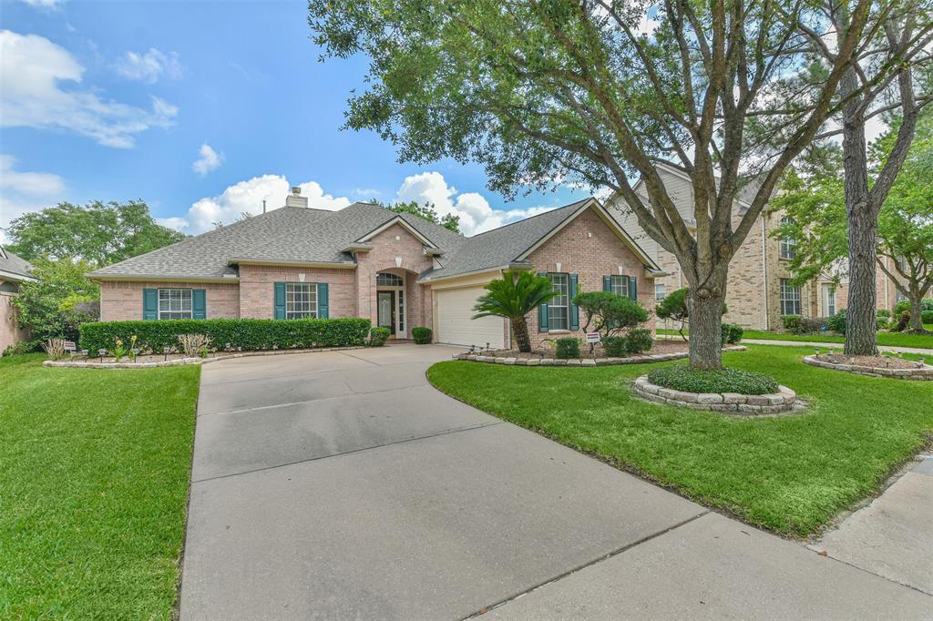 16722 Coyotillo Ln in Houston, TX - Building Photo