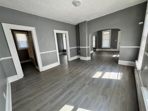 2023 N Erie St in Toledo, OH - Building Photo - Building Photo