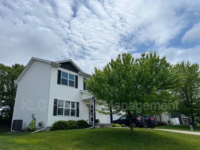 5401 SE 27th St in Des Moines, IA - Building Photo - Building Photo