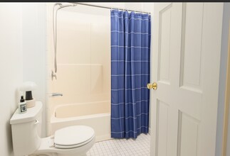 18 Greylock Rd in Allston, MA - Building Photo - Building Photo