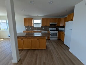 3112 Manhattan Ave, Unit A in Manhattan Beach, CA - Building Photo - Building Photo