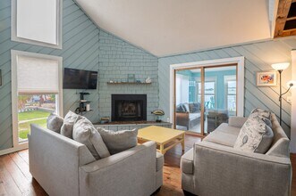 209 Florida Ave in Carolina Beach, NC - Building Photo - Building Photo