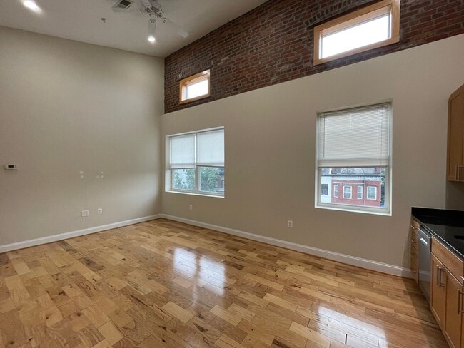 1319 Park Rd NW in Washington, DC - Building Photo - Building Photo