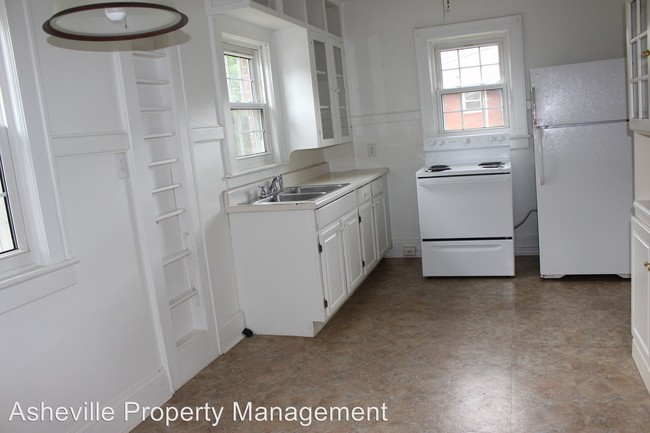 89 Vermont Ave-Unit -#1 in Asheville, NC - Building Photo - Building Photo