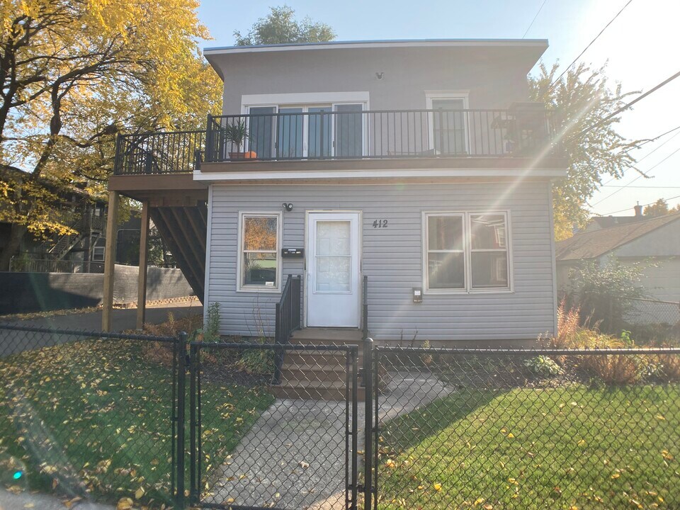 412 24th Ave NE in Minneapolis, MN - Building Photo