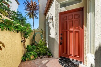 11 Reina in Dana Point, CA - Building Photo - Building Photo