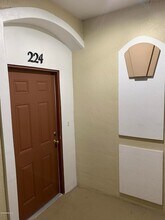 13364 Beach Blvd, Unit 224 in Jacksonville, FL - Building Photo - Building Photo