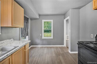 1034 E Bundy Ave in Flint, MI - Building Photo - Building Photo