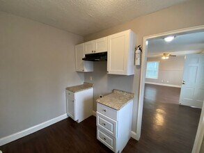 1311 Robin Hood Ln in Memphis, TN - Building Photo - Building Photo