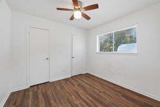 23567 Pine Forest Dr in New Caney, TX - Building Photo - Building Photo