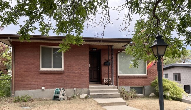 2530 Blaine Ave in Salt Lake City, UT - Building Photo - Building Photo