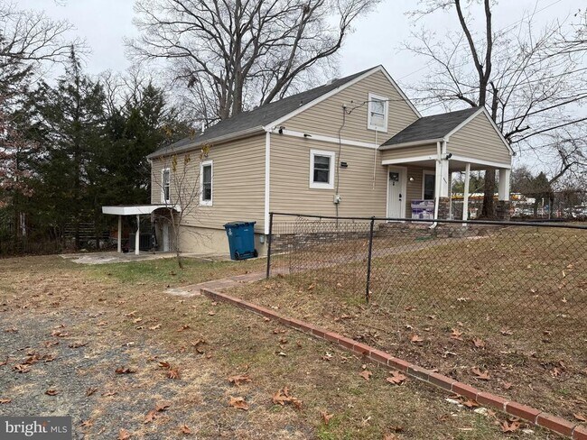 9300 Sanger St in Lorton, VA - Building Photo - Building Photo