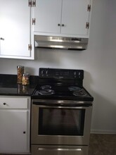 402 13th ST NE, Unit B in Charlottesville, VA - Building Photo - Building Photo