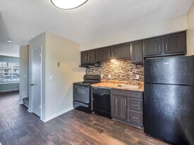 The Hills at Oakwood Apartment Homes in Chattanooga, TN - Building Photo