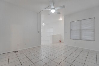 520 Arrowhead Trail in Henderson, NV - Building Photo - Building Photo