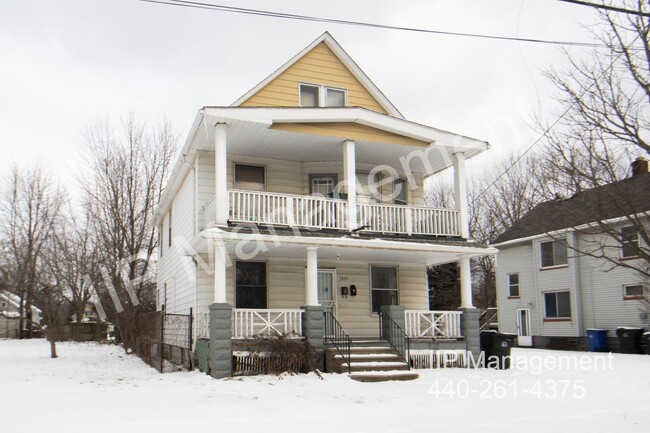 5805 Lansing Ave-Unit -Down in Cleveland, OH - Building Photo - Building Photo