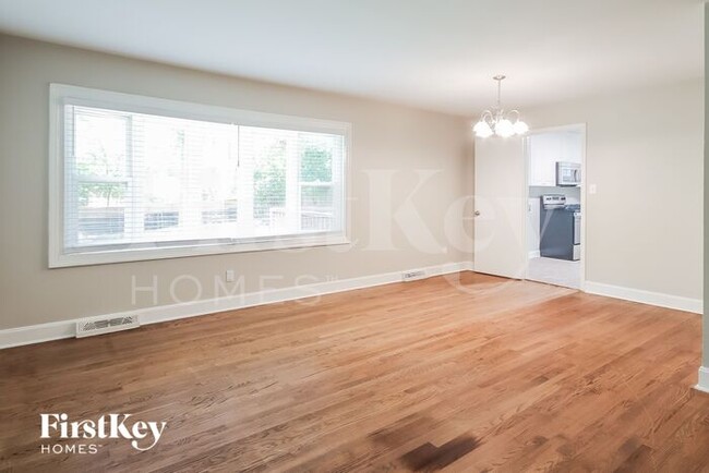 7031 Ridgebrook Dr in Charlotte, NC - Building Photo - Building Photo
