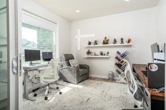 2958 S Puddle Ln in Saratoga Springs, UT - Foto de edificio - Building Photo