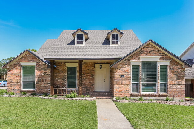 property at 2001 Valley Falls Ave