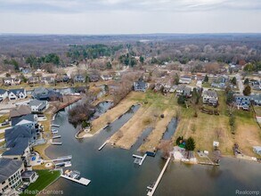 3506 Moberly Rd in Commerce Township, MI - Building Photo - Building Photo